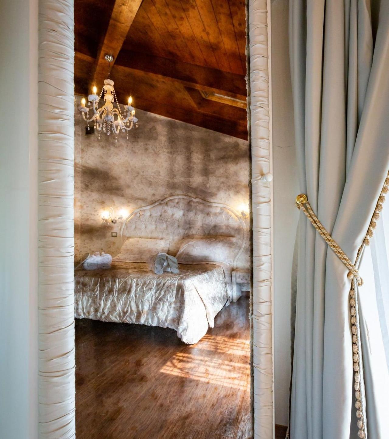 Hotel L'Antico Uliveto Porto Potenza Picena Zimmer foto